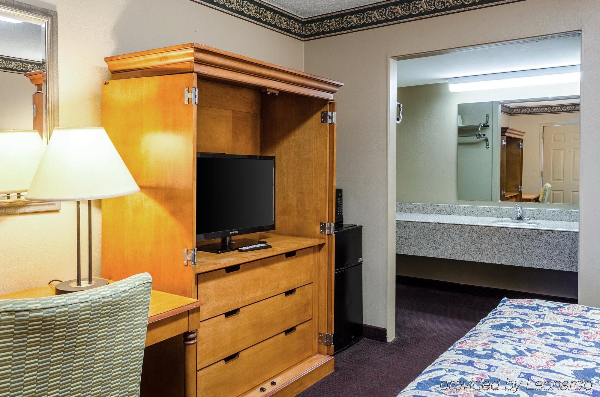 Rodeway Inn Indianola Eksteriør billede